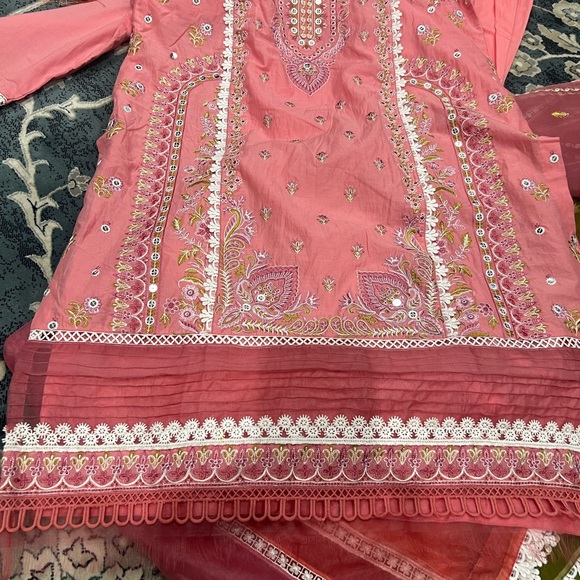 New 3 piece Pakistani dress Sobia nazir cl - Picture 4 of 10